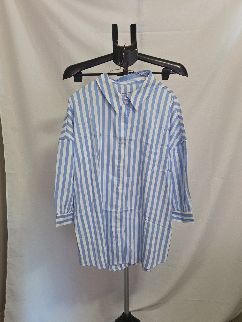 Womens's Blue & White Vertical Stripe Button-Down Top